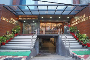 Hotel Ekta International !! 300 Mts From BABA BAIDYANATH DHAM TEMPLE !!